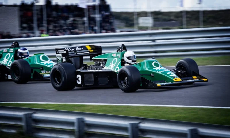 The Role of Precision: Why F1 Bettors and Casino Players Both Rely on Data