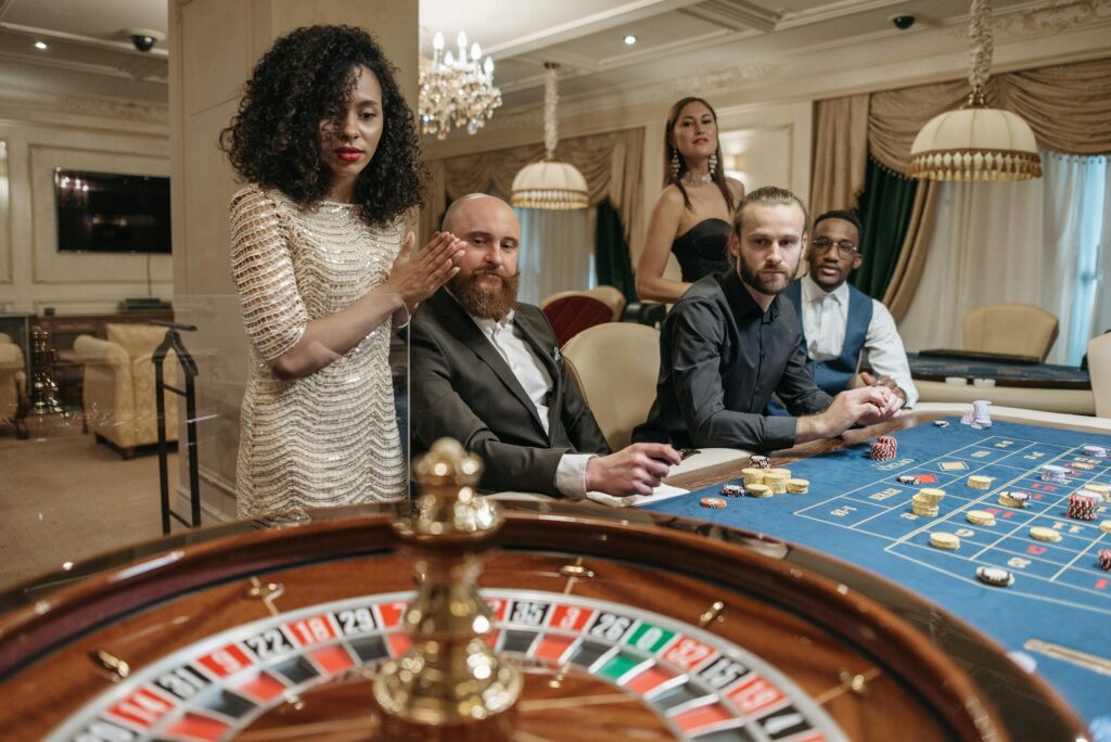 From Wagers to Wealth: How Smart Gamblers Build Passive Income Beyond Casinos